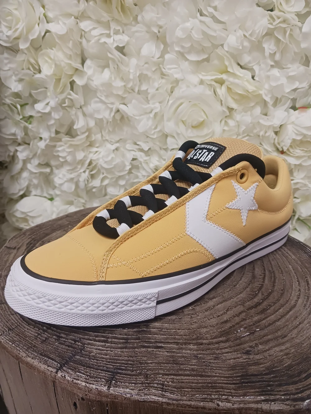 Converse One Star Low Top Sneakers in Yellow